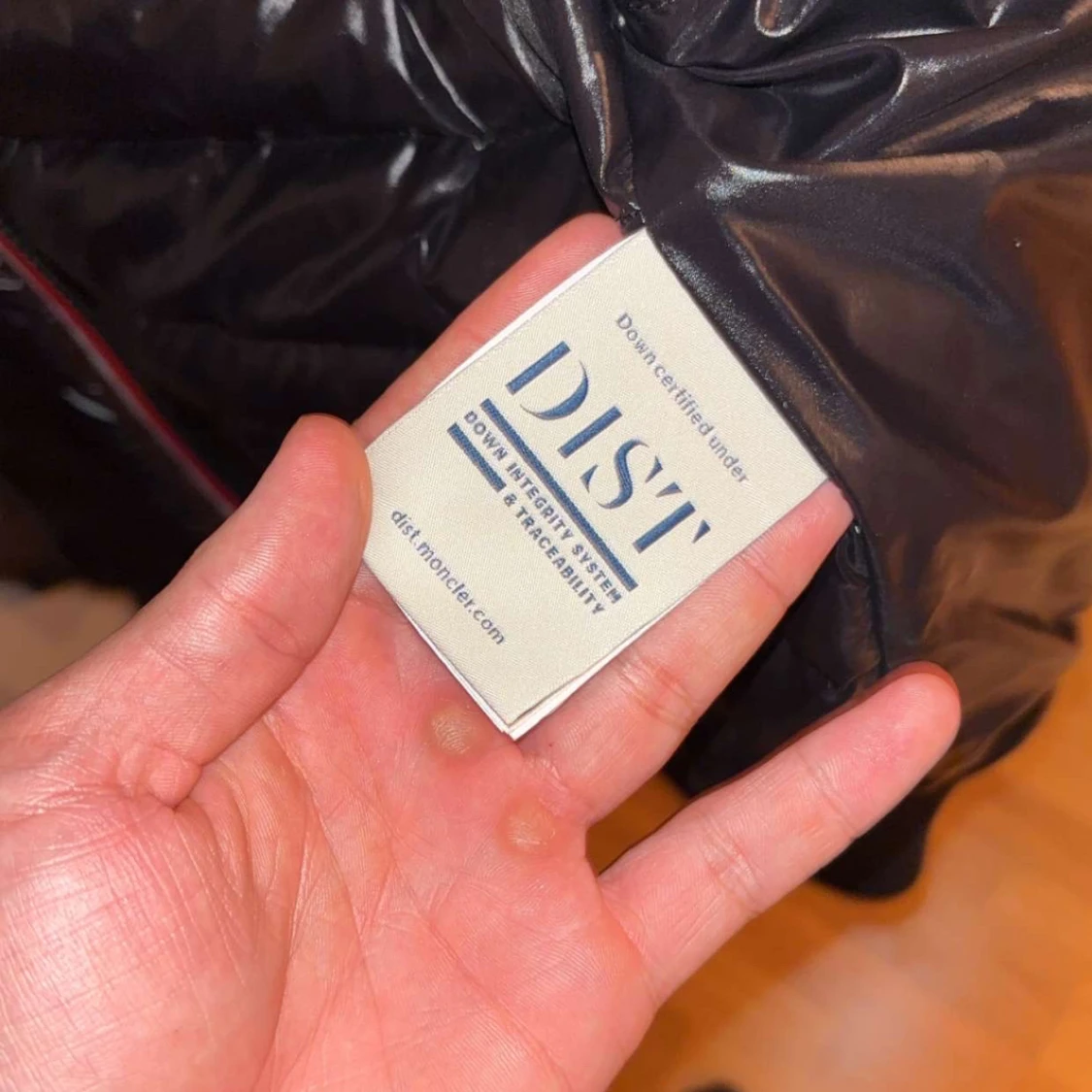 Svart Moncler pufferjacka med dragkedja - 2