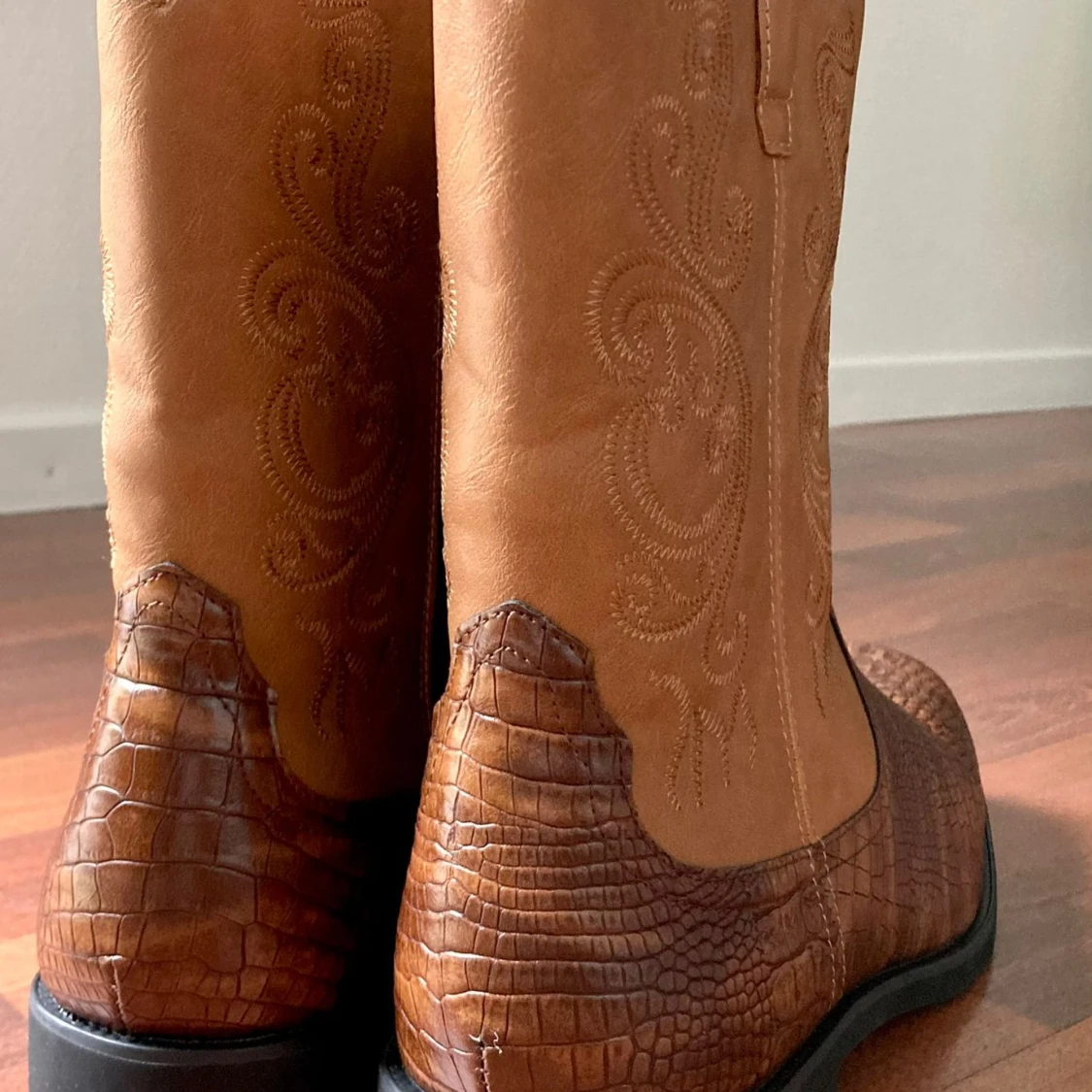 Cowboy Boots - Alligator Print- Lightweight - 2