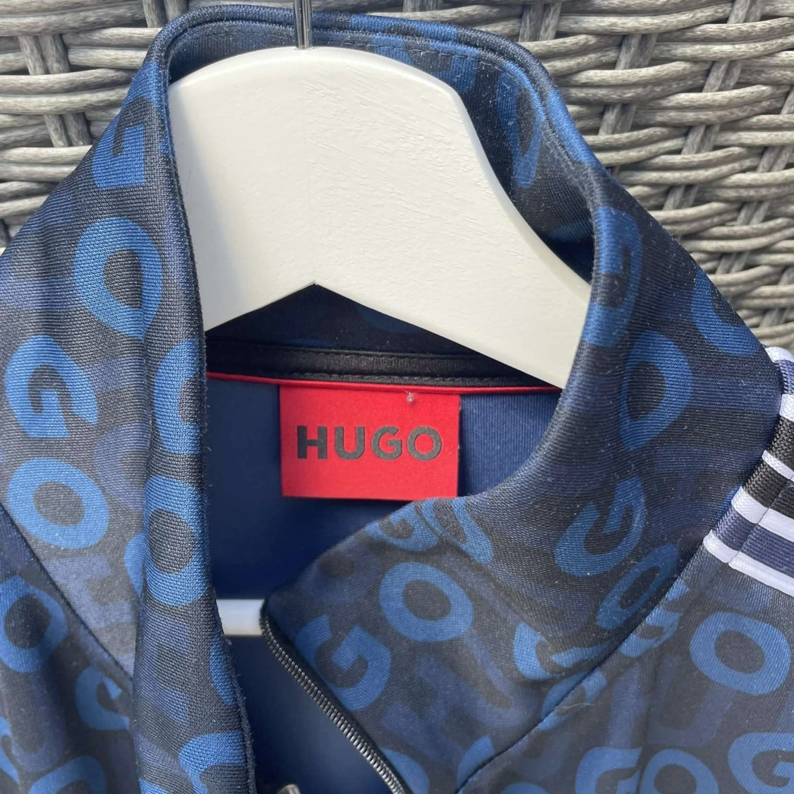 Blå mönstrad track jacket från HUGO - 1