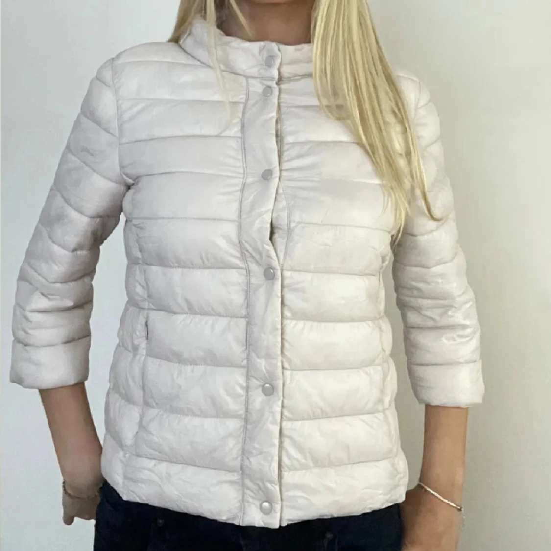 Vit / cremefärgad herno liknande jacka!  - 90