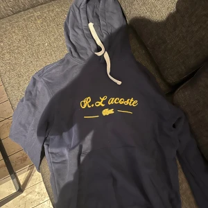 Paket med koftor - En lacoste hoodie, nike hoodie, palm angels kofta