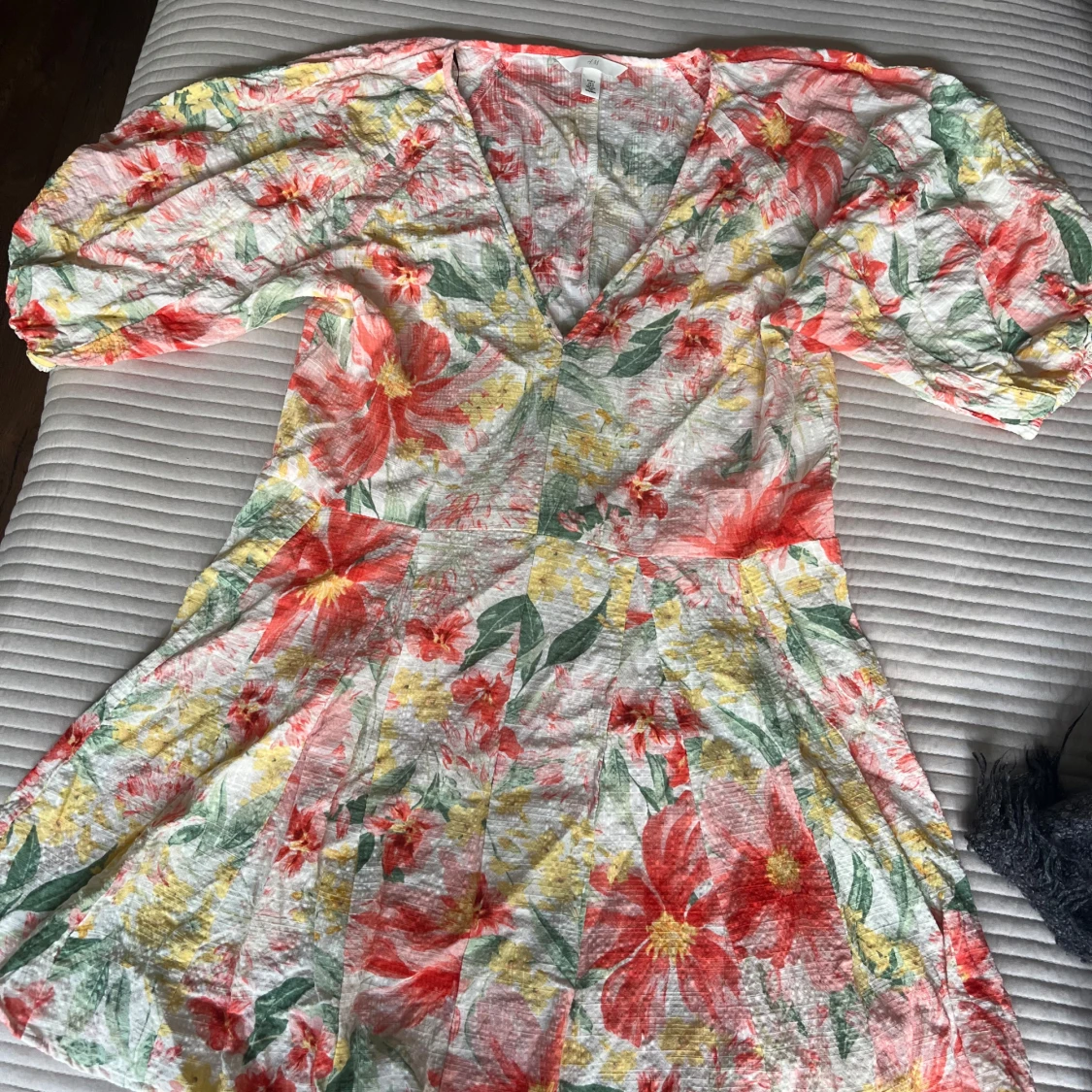 Blommig kortklänning från H&M