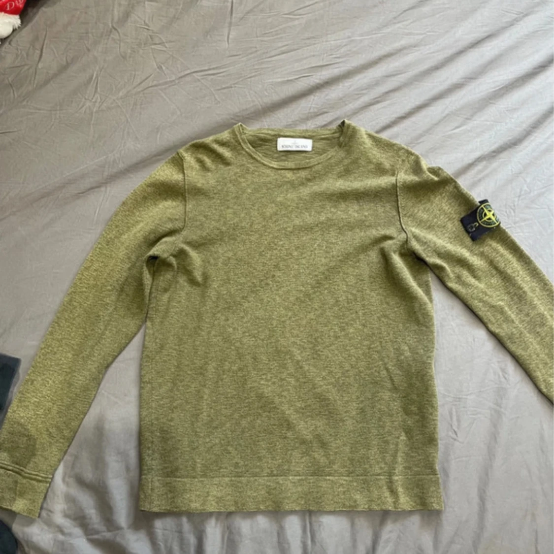 Olivgrön långärmad tröja från Stone Island