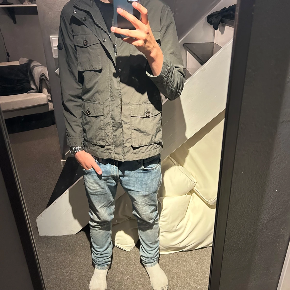 Grå vindjacka från Tommy Hilfiger