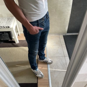Replay anbass - Replay anbass| skick 7/10 | modellen är 183cm|Skriv vid funderingar💬