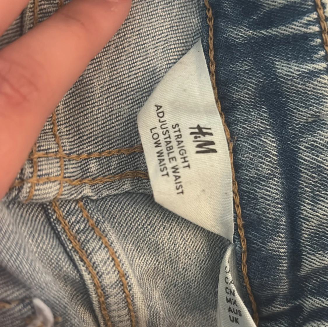 Lågmidjade jeansshorts från H&M - 2