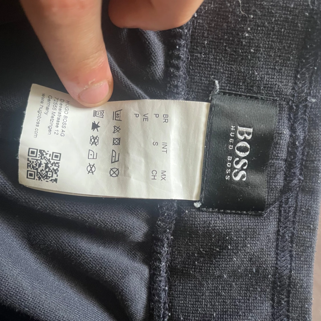 Svarta mjukisbyxor från Hugo Boss - 2