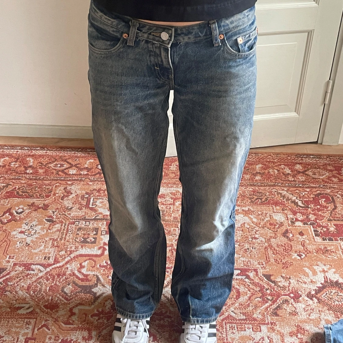 Low waist arrow weekday jeans  - 1