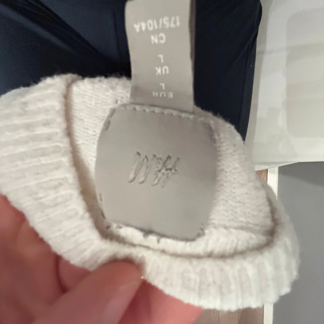 Vit stickad tröja från H&M - 2