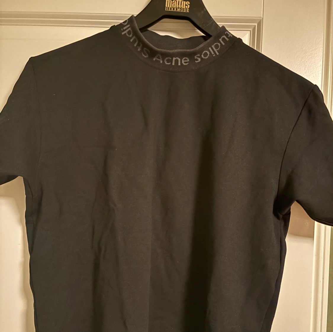 Svart t-shirt från Acne Studios