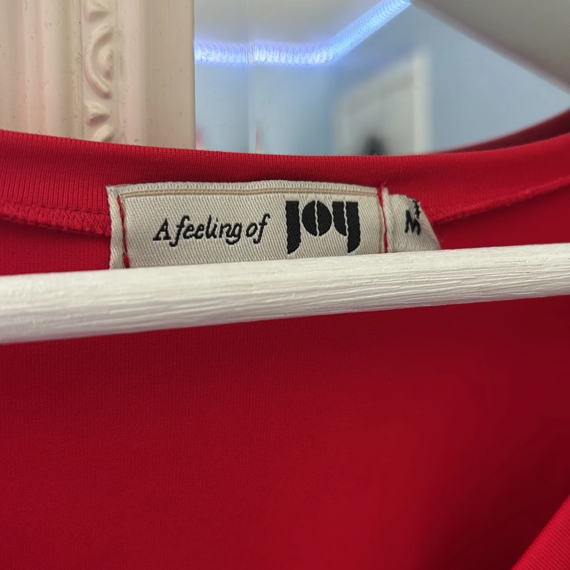 Röd långärmad topp från A feeling of Joy - 2