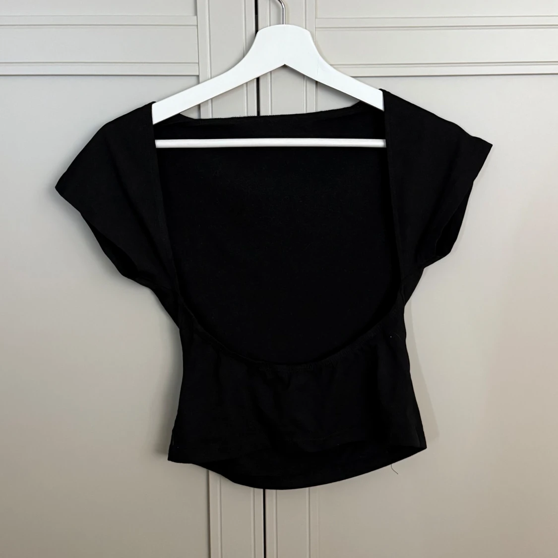 Topp med öppen rygg  - 1