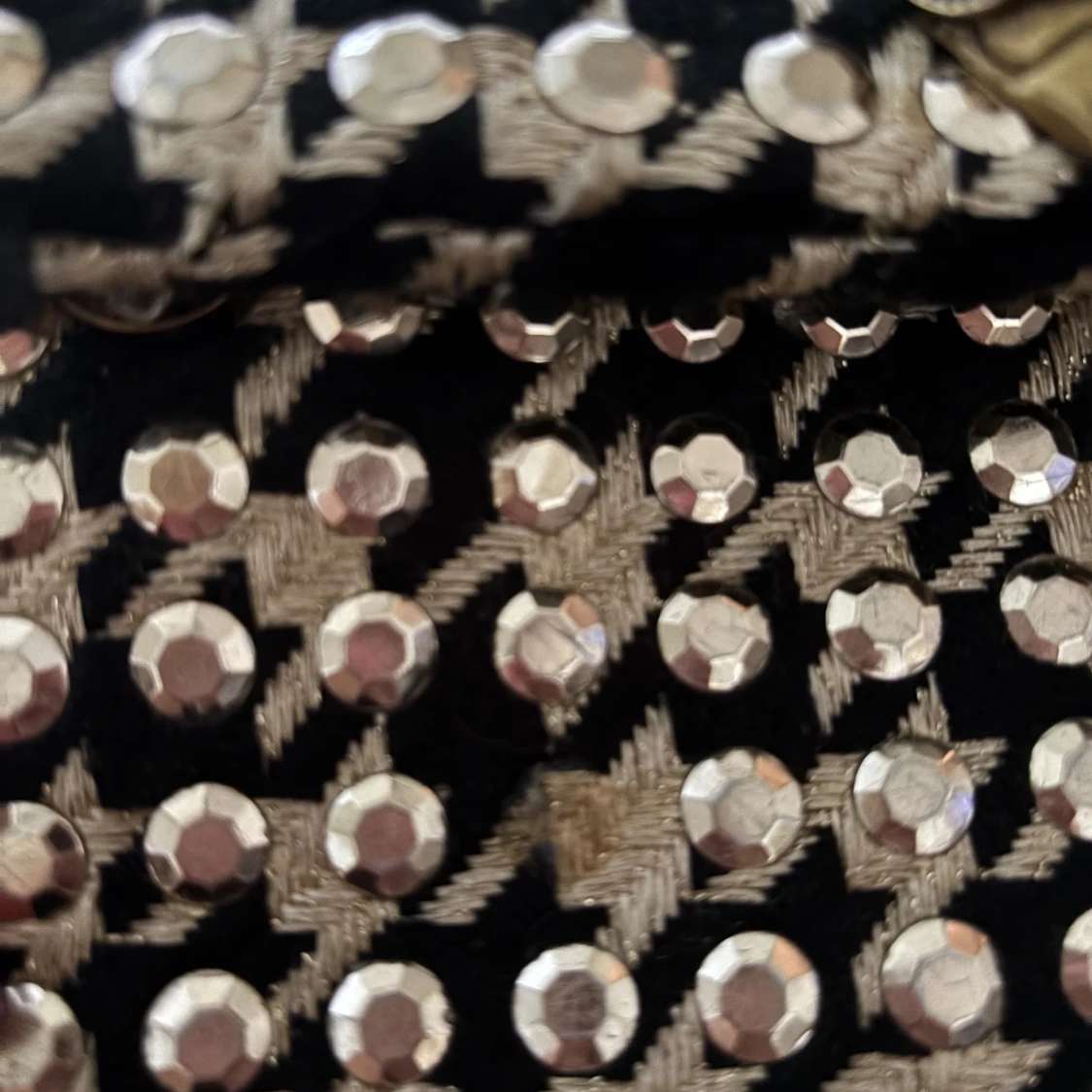 Svart och silver axelväska med kedja - 2