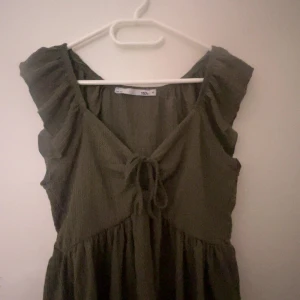 Grön blus  - Bra skick 