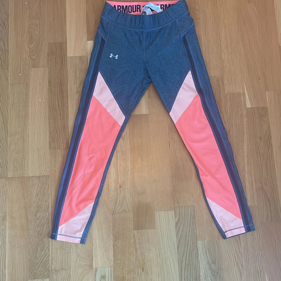 Under Armour tights med färgblock