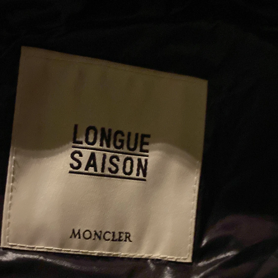 Svart dunväst från Moncler(pris kan diskuteras) - 2