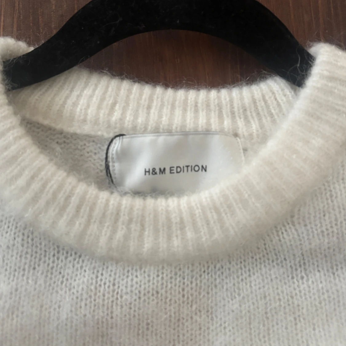 Vit fluffig stickad tröja H&M Edition - 2