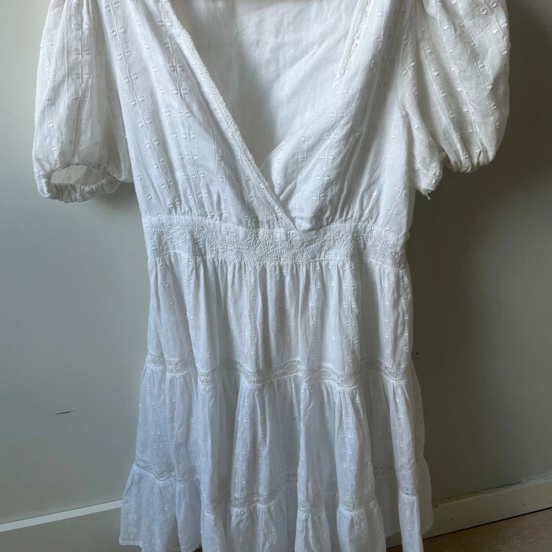 Vit kort klänning från Zara XS