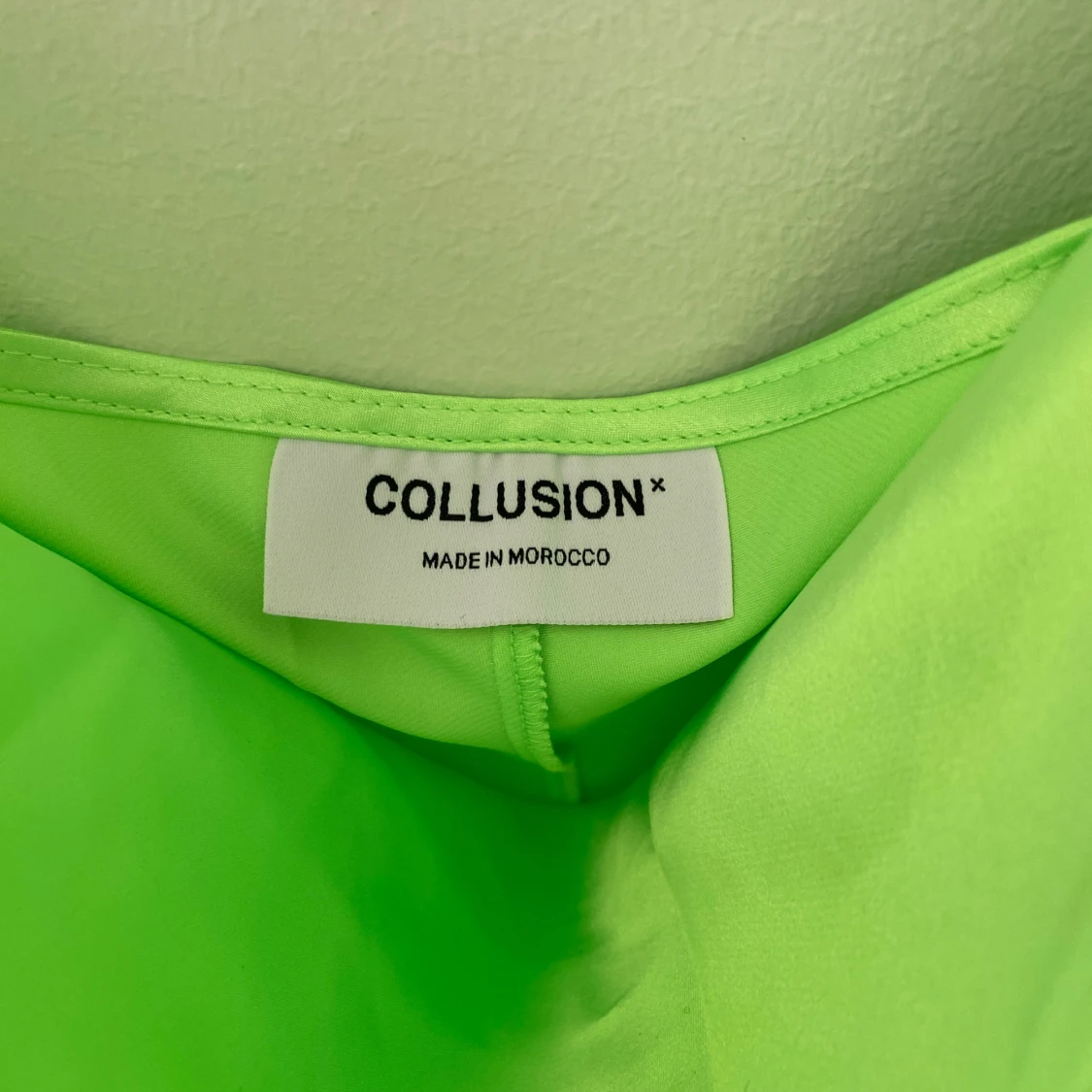 Limegrön satin klänning asos - 2