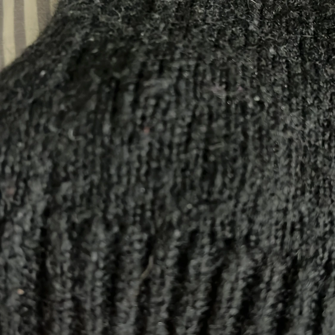 Svart stickad kofta från Gina Tricot - 4