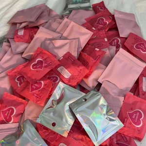 Mystery bags med pärlor  - Säljer flera mystery bags fyllda med olika pärlor