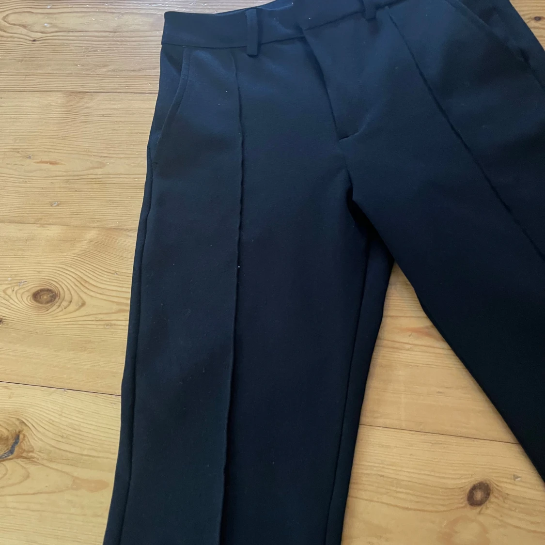 Svarta kostymbyxor med raka ben - 3