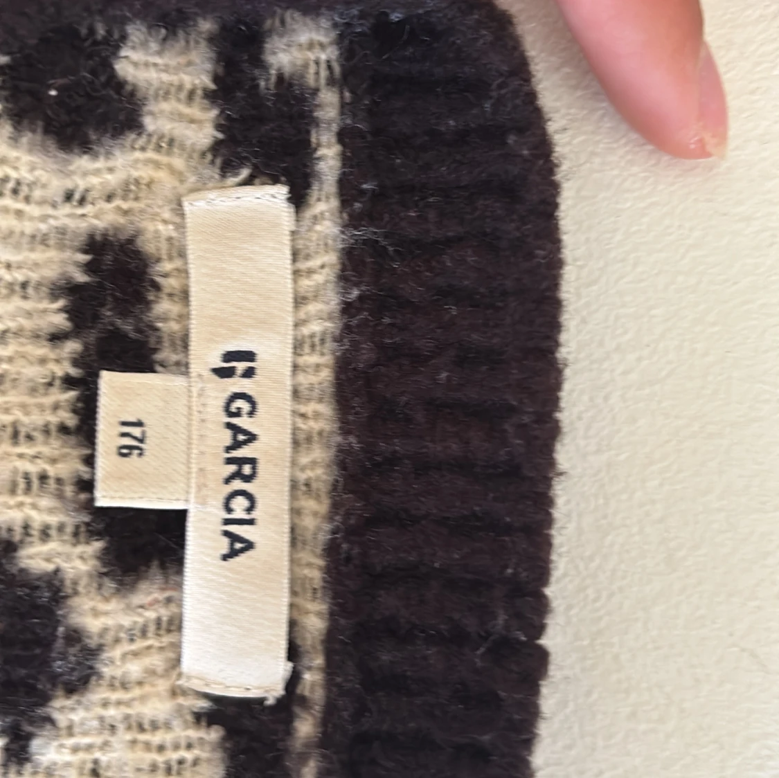 Leopardmönstrad svart tröja Garcia - 1