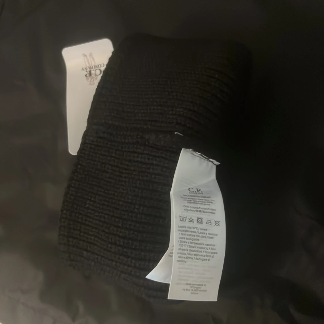 Svart C.P. Company mössa - 2