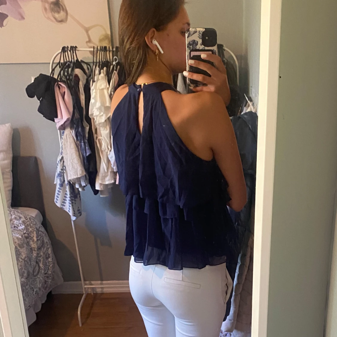 Mörkblå volangig halterneck blus - 1