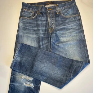 Nudie Jeans  - Sjuk tvätt och sällsynta. Passformen straight alf. Nypris 1895. 