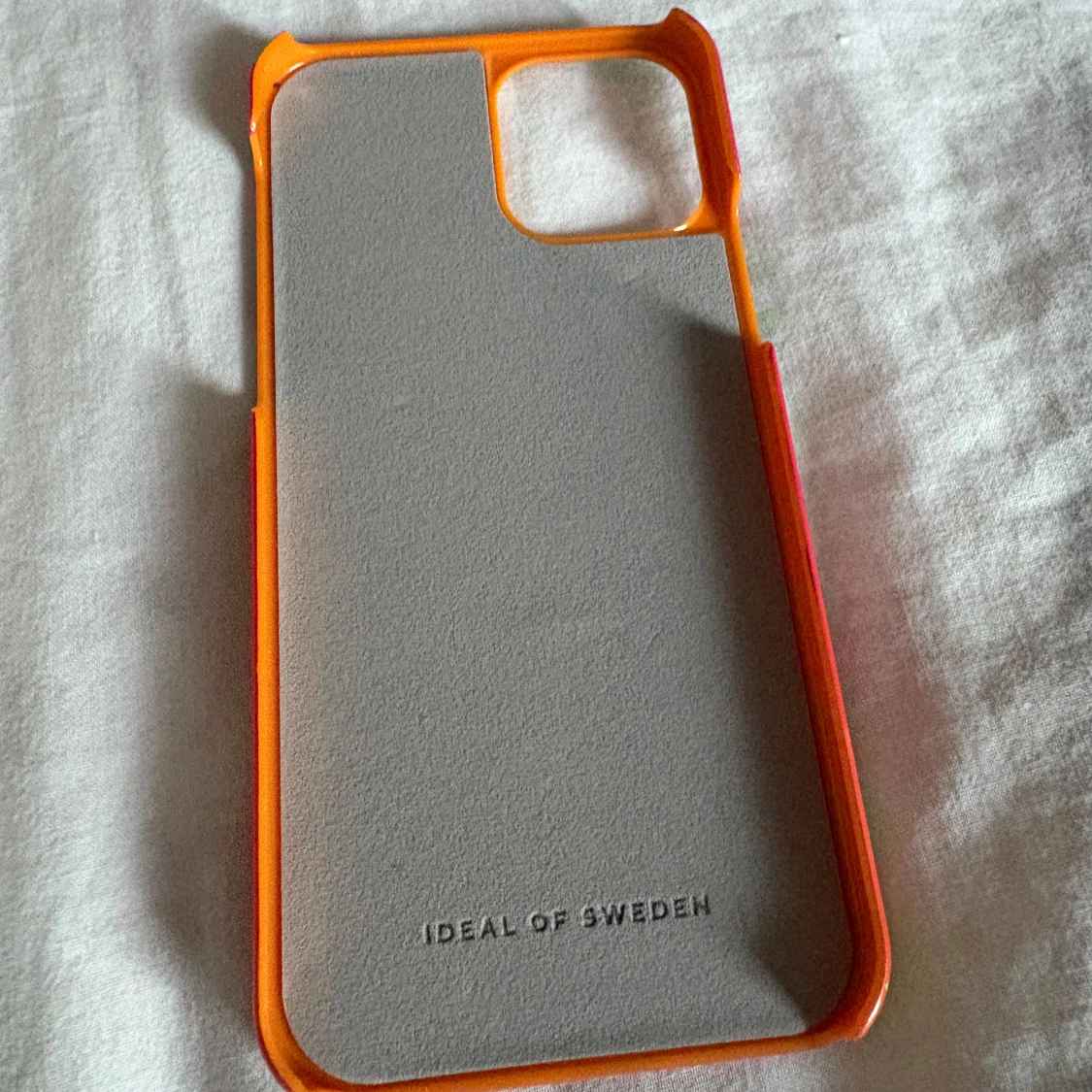 Mobilskal (iDeal of Sweden) - 1