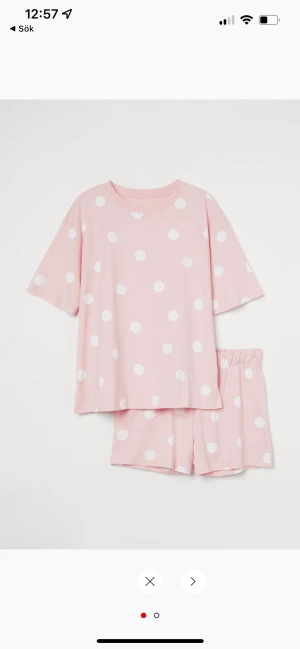 pyjamas set - pyjamas sett i jätte bra skick använd 2 gånger storlek S 