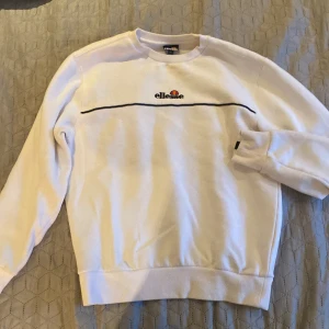 Ellesse tröja, strl L - Ellesse sweatshirt, storlek L. Bra skick.