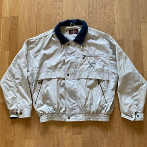 Jacka - Snygg vintage jacka. I mycket gott skick!