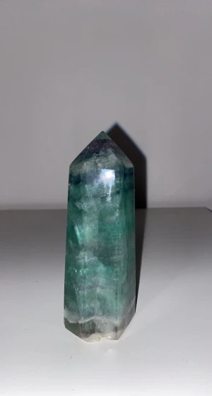 kalcit torn - stort kalcit torn som köptes för 700kr men säljs för 300kr