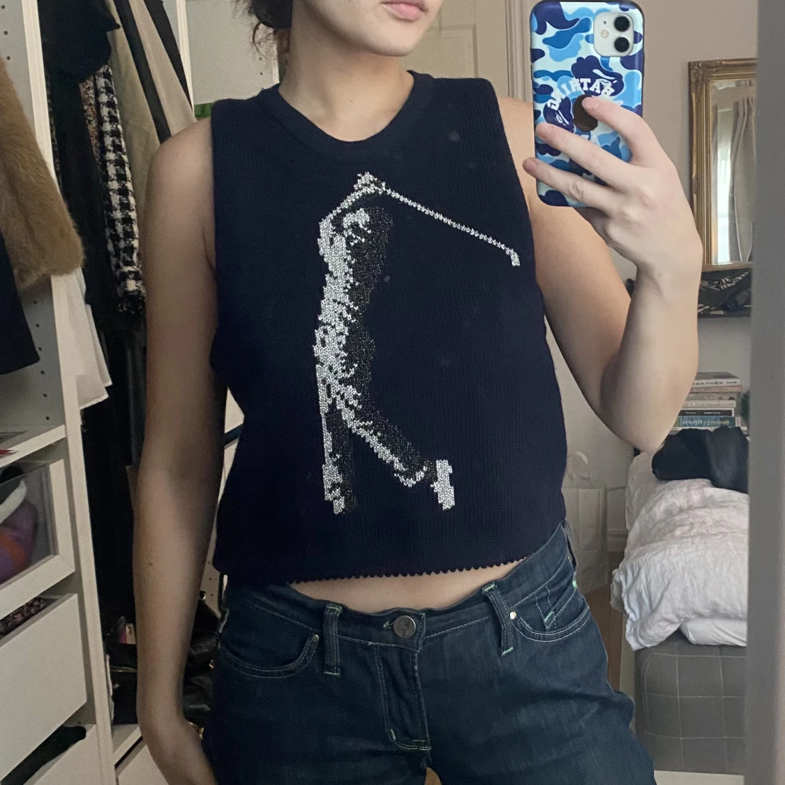 Stickad väst med brodyr - 90