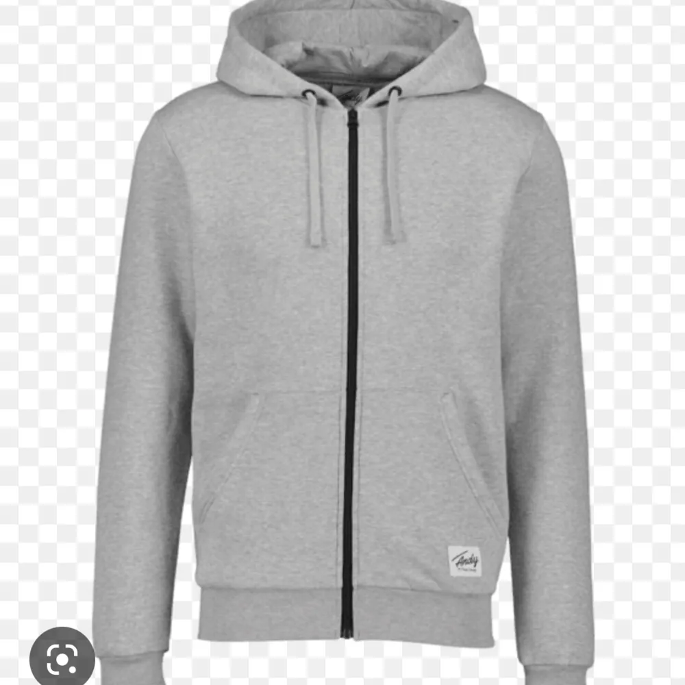 Jag säljer en Frank dandy zip hoodie i storlek S, kommer aldrig till användning, använt bara 4 gånger ungefär och är i ett jättefint skick, kom privat för fler bilder 💕. Tröjor & Koftor.