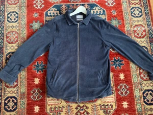 Limitato Tröja - Limitato tröja Rio Cam, i blått med rosa tryck.  Skick 9/10  Storlek L Nypris:4000kr 