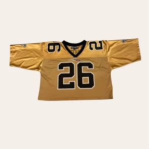 guldig sporttröja  - guldig tröja i sportstil från STAY - storlek M och i bra skick !! priset går att diskutera, så kom med egna förslag 😇fler intresserade -> budgivning 