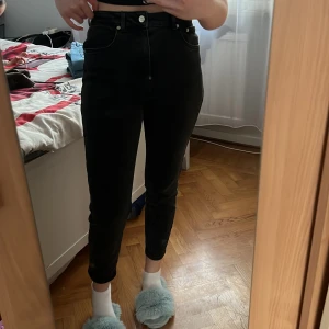 Mom jeans - Jätte fina mom jeans i bra super bra kick.