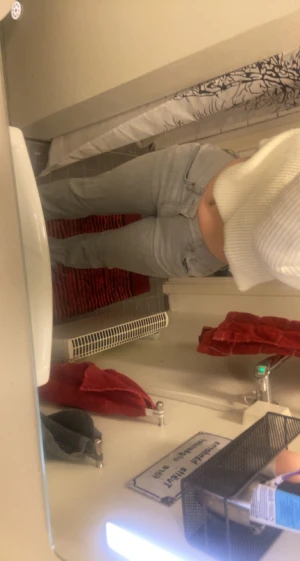 Low waist jeans - Jättefina byxor från bikbok, ordinarie pris 599  