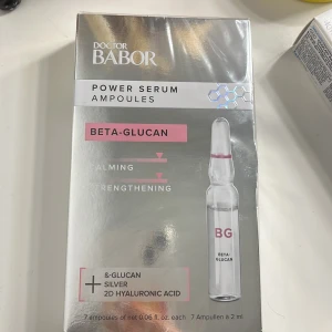 Serum - Helt oöppnade serum ampuller från märket doctor babor! Säljer då jag inte någon gång fått användning för dem. Serumet ska vara lugnande och stärkande för huden. Nypris: 685kr. Frakten ingår i priset!