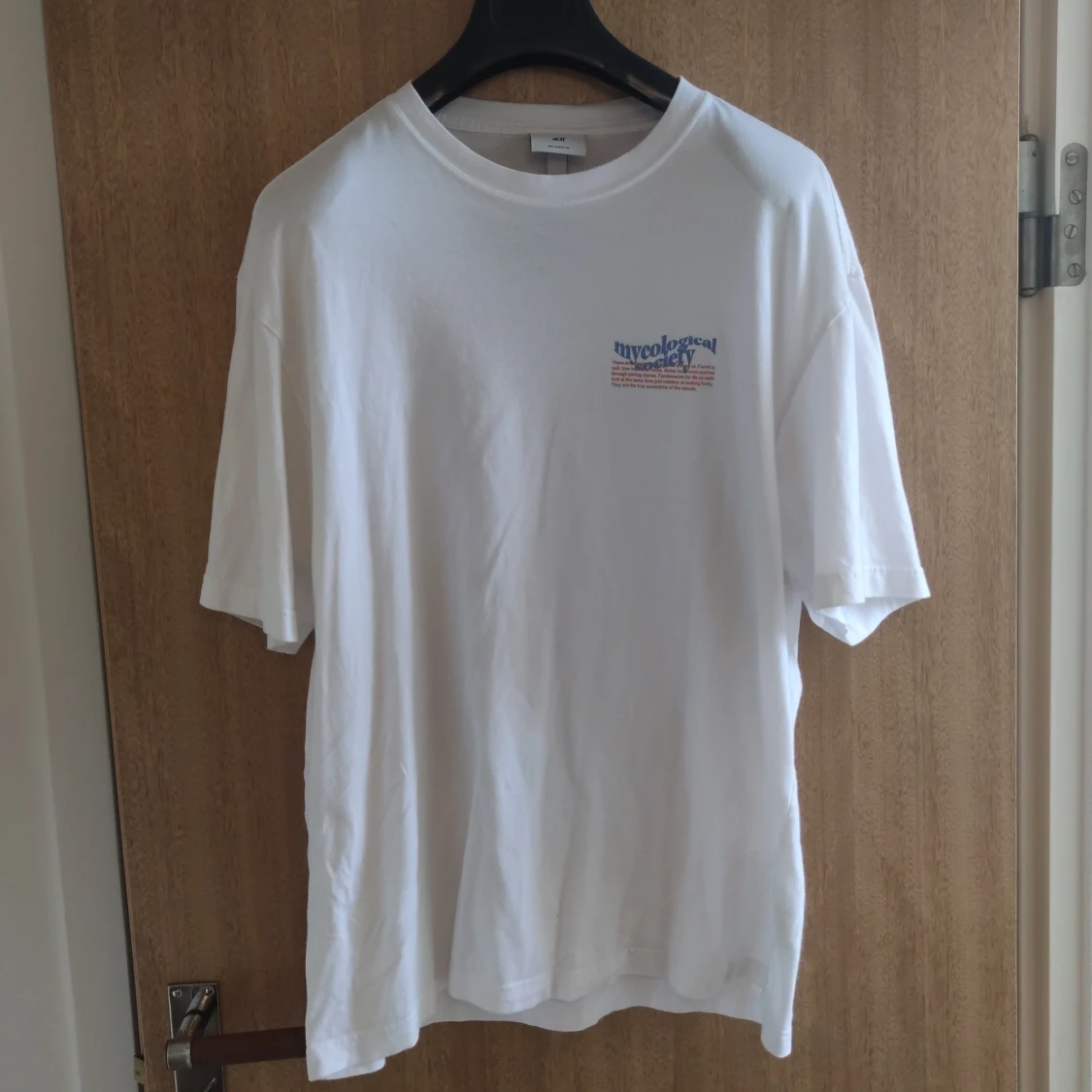 Vit t shirt med tryck