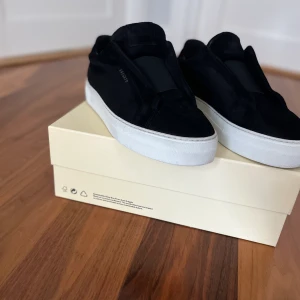 Arigato str 43 - Bra passform och är som nya skulle säga 9/10 i sick