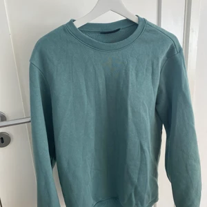 Turkos sweatshirt  - Turkos mysig sweatshirt från H&M❤️ stl S!