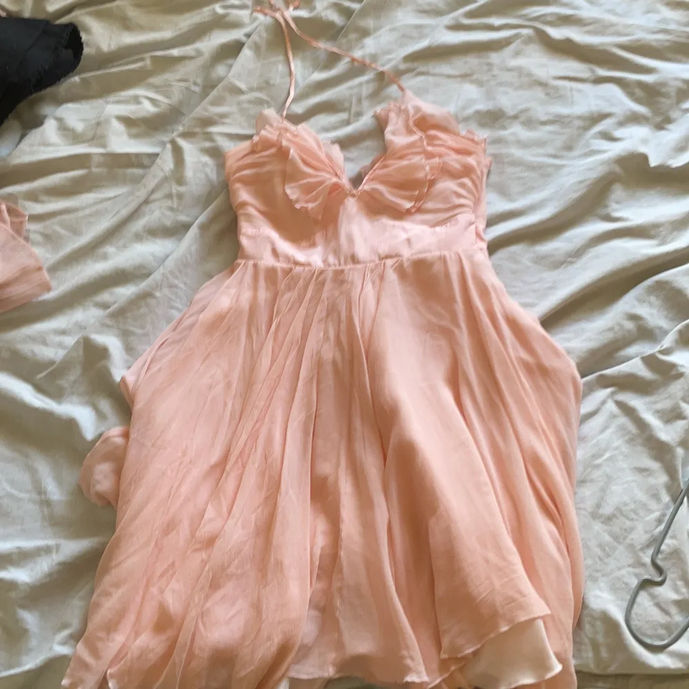 En rosa klänning en liten xs. Klänningar.
