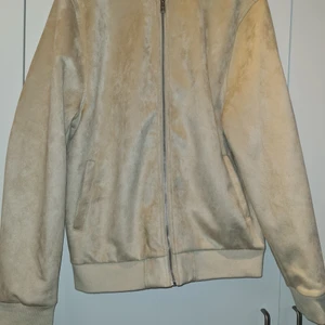 Mockajacka  - Snygg mockajacka i en härlig färg 