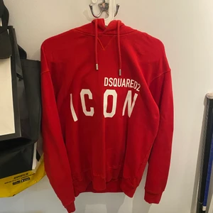 Icon dsquared2 - Skick 9/10 ny pris 3500