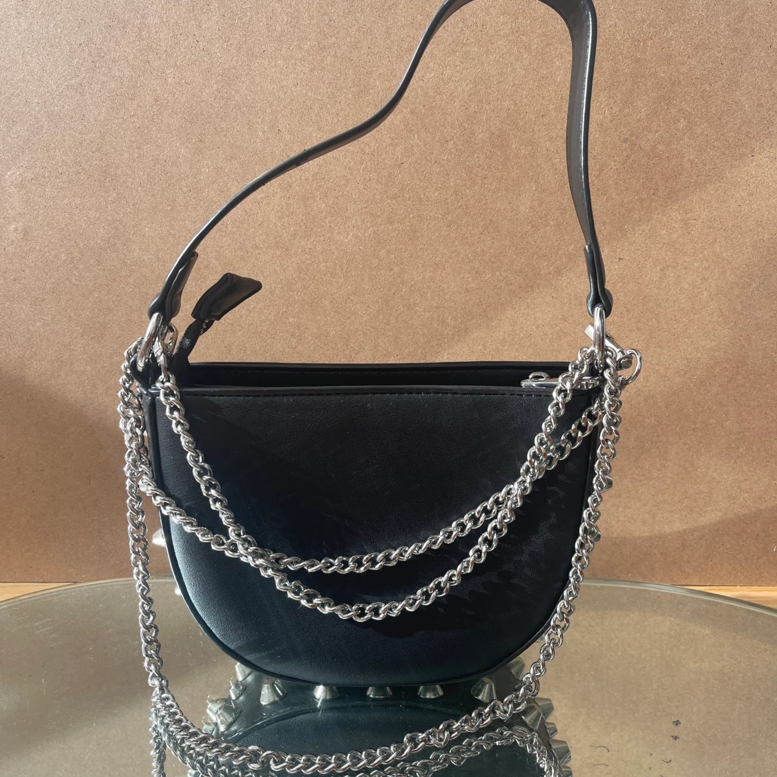 Cool väska med nitar och kjedja🖤 - 91