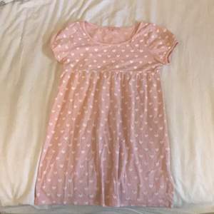 Gammal Småbarns klänning som jag säljer